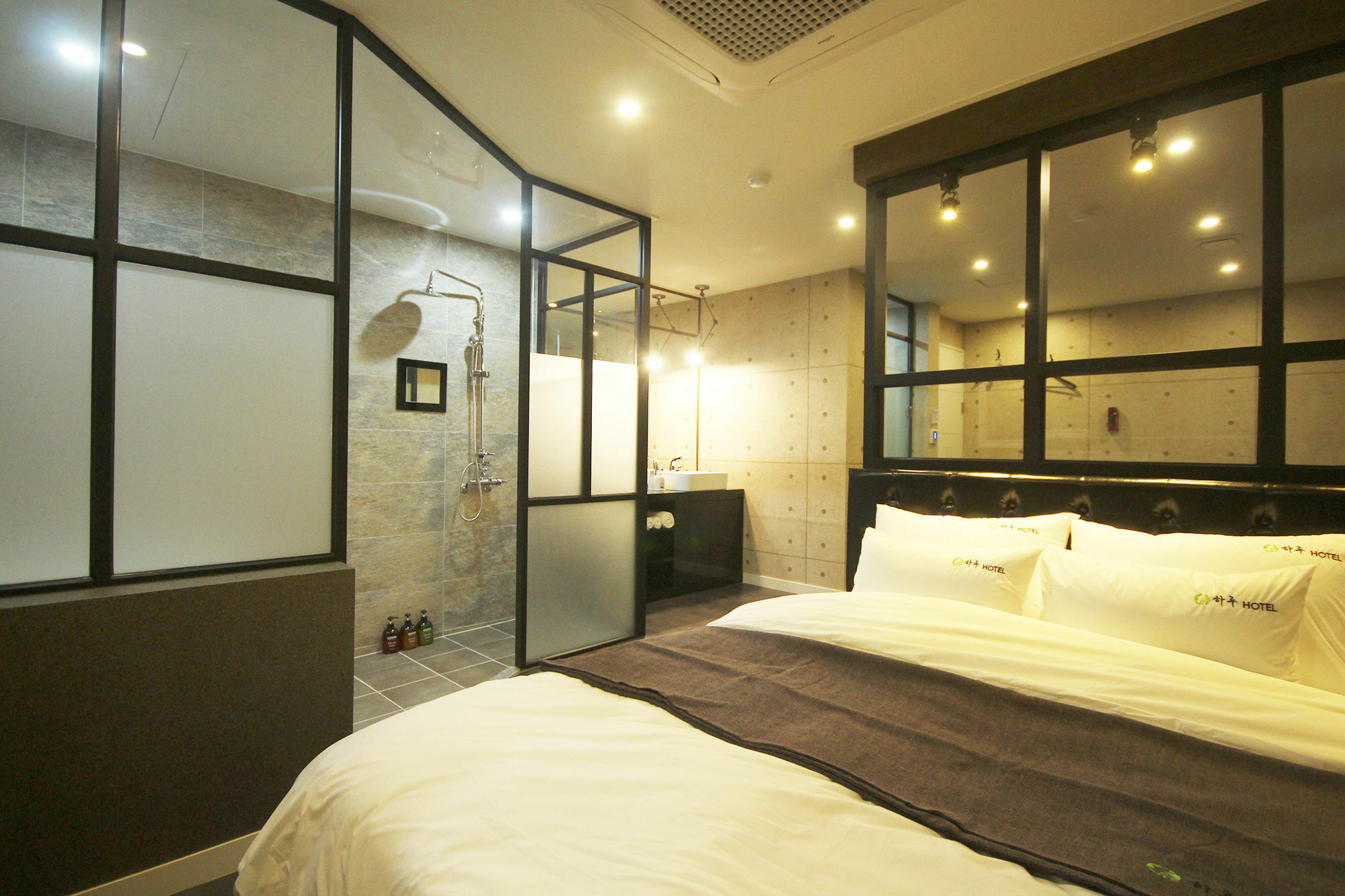 Haru Hotel Gimhae Exterior foto